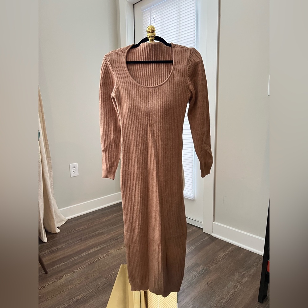 Elegant Tan Ribbed Knit Dress - Picture 3 of 6